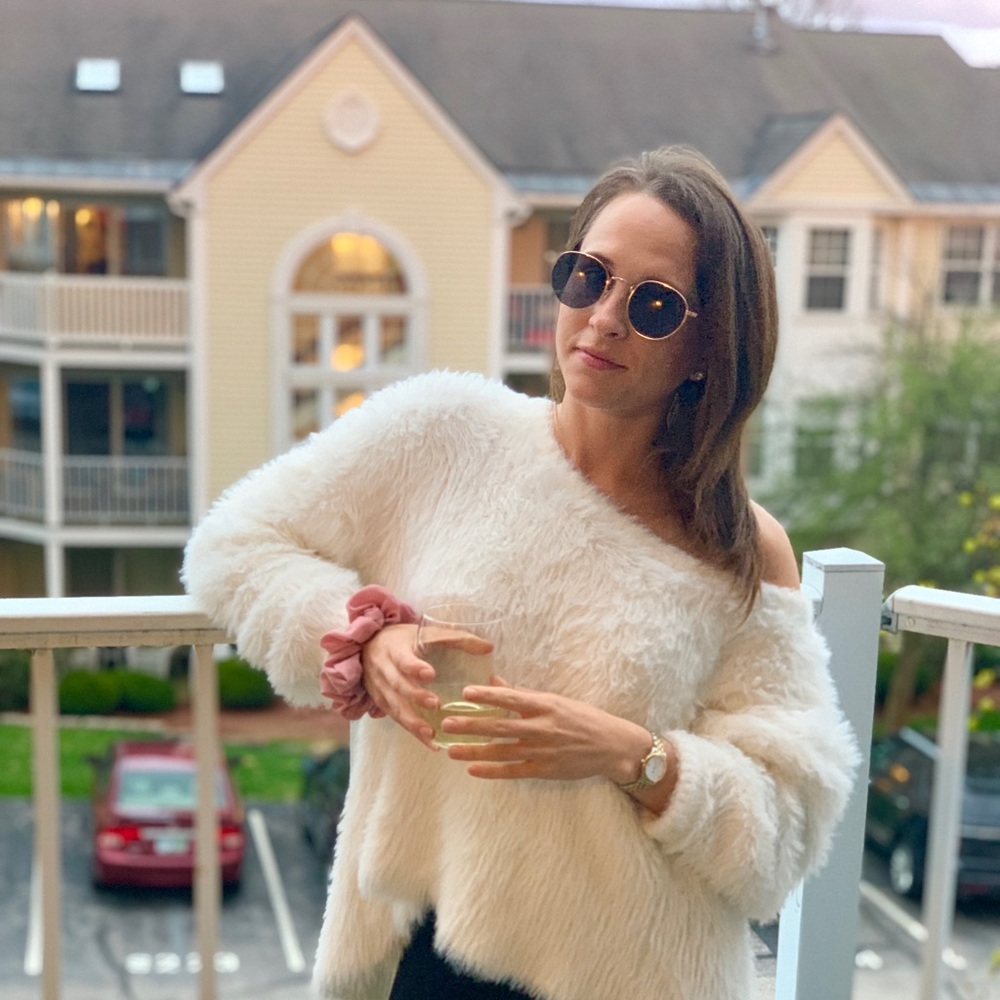 Meet your Posher, Alexandra